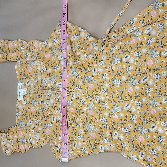 Monteau Size S Yellow Blue and White Floral Faux Wrap Peplum Sleeveless Blouse - Picture 7 of 12